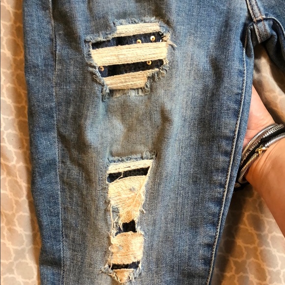 7 For All Mankind distressed skinny With sequin - Picture 3 of 8